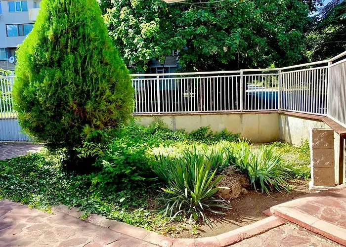 Jackie House 4* Varna